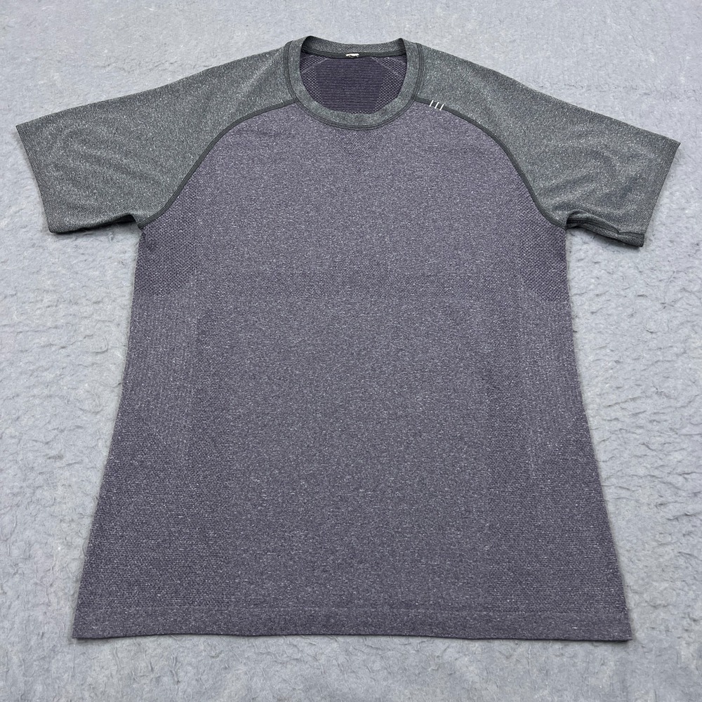 Lululemon Metal Vent Breathe Short Sleeve Shirt Medium Gray Silverescent M3AKTS*